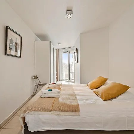 Modern And Comfortable 2 Bedroom With Fantastic Sea-view And 2 Terraces Appartamento *