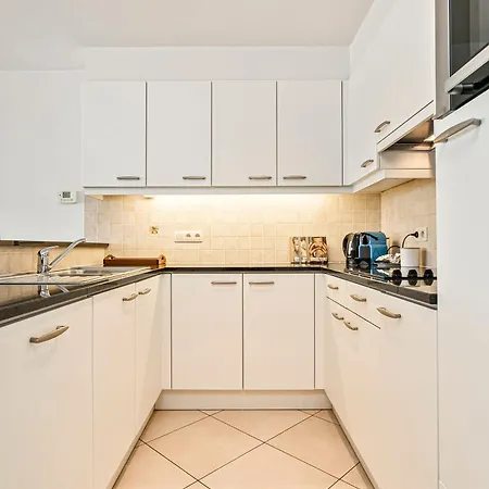 Modern And Comfortable 2 Bedroom With Fantastic Sea-view And 2 Terraces شقة *